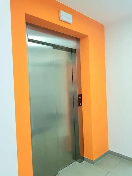 Modern Apartment Capital Downtown 2 Rooms Balcony Krakow