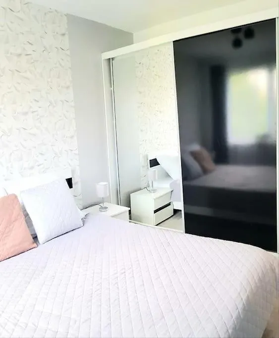 Modern Apartment Capital Downtown 2 Rooms Balcony Krakow Poland