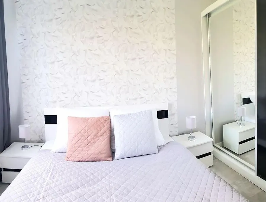 Modern Apartment Capital Downtown 2 Rooms Balcony Kraków Polen